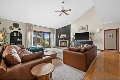 165  Chelsea Ln, Racine, WI 53182 - Photo 18