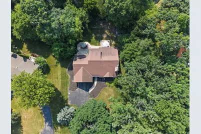 717  St Johns Dr, Delafield, WI 53018 - Photo 50