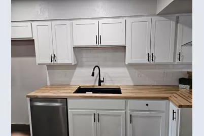 5527 N 34th St, Milwaukee, WI 53209 - Photo 14