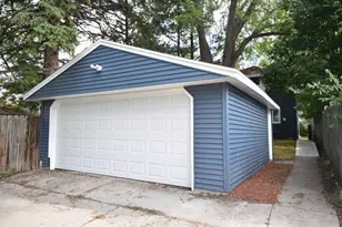 5527 N 34th St, Milwaukee, WI 53209 - Photo 38