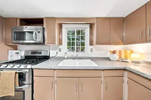 6001 S Lake Dr, Cudahy, WI 53110 - Photo 12