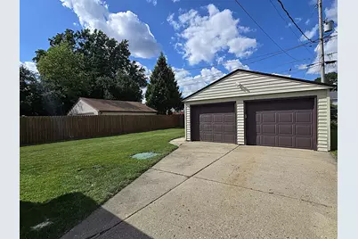 6538 W Euclid Ave, Milwaukee, WI 53219 - Photo 26