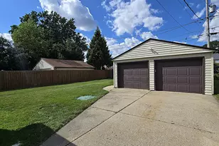 6538 W Euclid Ave, Milwaukee, WI 53219 - Photo 26
