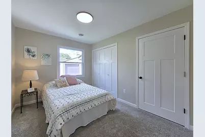 6538 W Euclid Ave, Milwaukee, WI 53219 - Photo 20