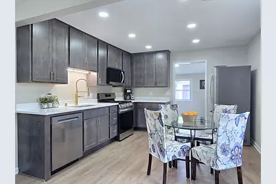 6538 W Euclid Ave, Milwaukee, WI 53219 - Photo 2