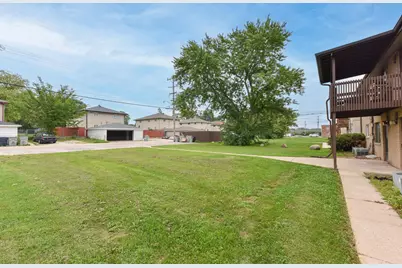 5680 N 91st St, Milwaukee, WI 53225 - Photo 6