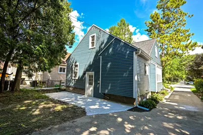 7939  Hillcrest Dr, Wauwatosa, WI 53213 - Photo 38