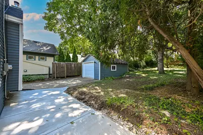 7939  Hillcrest Dr, Wauwatosa, WI 53213 - Photo 34