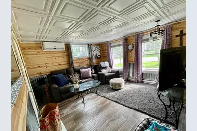 203  Walworth St, Sharon, WI 53585 - Photo 8