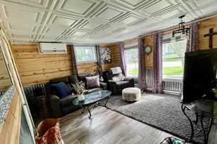 203 Walworth St, Sharon, WI 53585 - Photo 8