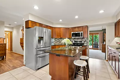 4589  Hunters Glen Dr, Sheboygan, WI 53083 - Photo 2
