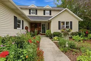 4589 Hunters Glen Dr, Sheboygan, WI 53083 - Photo 1