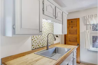 3416 S Quincy Ave, Milwaukee, WI 53207 - Photo 16