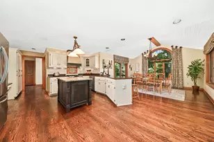 W168N10307 Wildrose Ln, Germantown, WI 53022 - Photo 12
