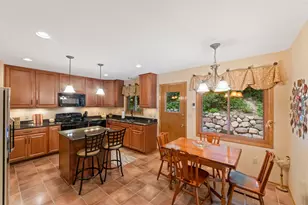 904 Lynne Ct, Waukesha, WI 53186 - Photo 28
