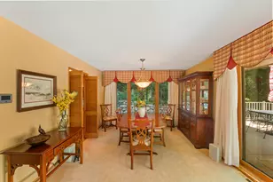 904 Lynne Ct, Waukesha, WI 53186 - Photo 16