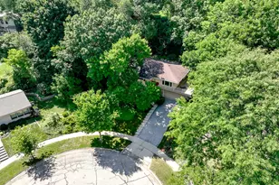 904 Lynne Ct, Waukesha, WI 53186 - Photo 44