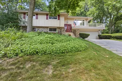 904  Lynne Ct, Waukesha, WI 53186 - Photo 48