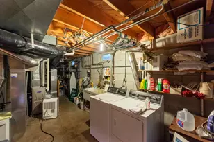 904 Lynne Ct, Waukesha, WI 53186 - Photo 42