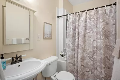 3127 N Marietta Ave #5, Milwaukee, WI 53211 - Photo 8