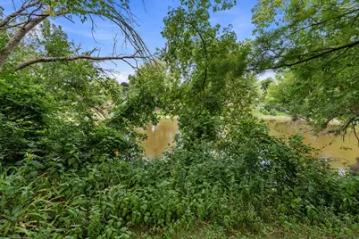 500 W Riverview Dr, Glendale, WI 53209 - Photo 26