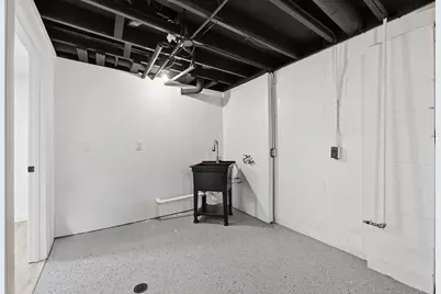 8803 W Cheyenne St, Milwaukee, WI 53224 - Photo 26