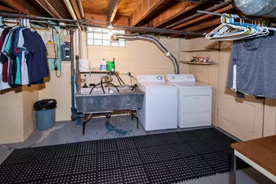 3130 S 35th St, Milwaukee, WI 53215 - Photo 32