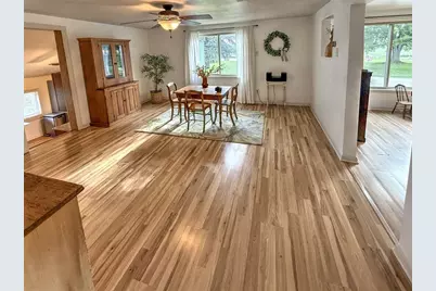 W140N11161  Country Aire Dr Dr, Germantown, WI 53022 - Photo 6