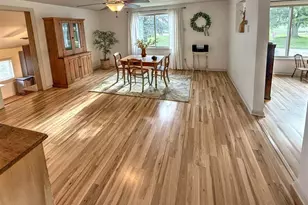 W140N11161 Country Aire Dr Dr, Germantown, WI 53022 - Photo 6