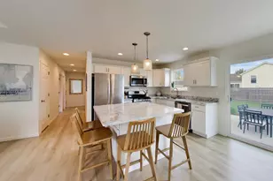 1420 E Longneedle Ln, Elkhorn, WI 53121 - Photo 6