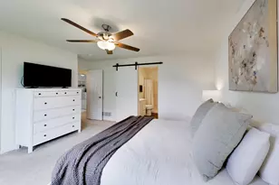 1420 E Longneedle Ln, Elkhorn, WI 53121 - Photo 12