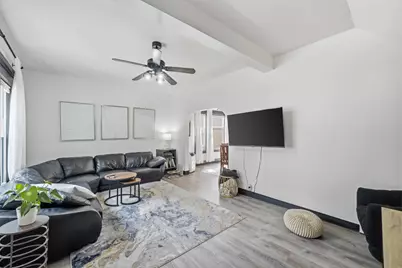 2045 N Hubbard St #2047, Milwaukee, WI 53212 - Photo 40
