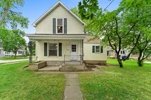 1016 E Vine St, Appleton, WI 54911 - Photo 2