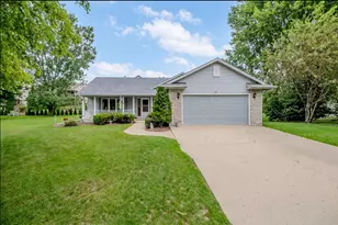 300 Martin Dr, Fredonia, WI 53021 - Photo 2
