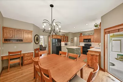 9558 S Fairway Cir, Franklin, WI 53132 - Photo 18