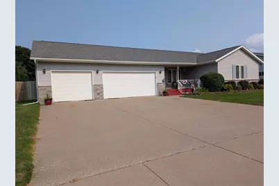 309  Mallard Dr, Holmen, WI 54636 - Photo 1