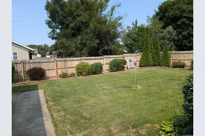 309  Mallard Dr, Holmen, WI 54636 - Photo 4
