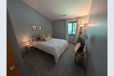 372  Park Hill Dr #H, Pewaukee, WI 53072 - Photo 12