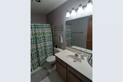 372  Park Hill Dr #H, Pewaukee, WI 53072 - Photo 14