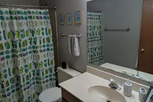 372 Park Hill Dr, Pewaukee, WI 53072 - Photo 14
