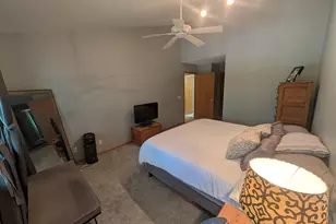 372 Park Hill Dr, Pewaukee, WI 53072 - Photo 10