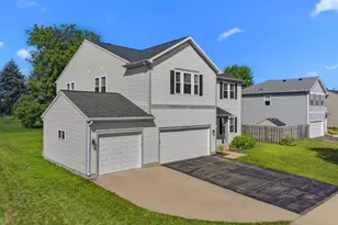 918 N Pheasant Way, Elkhorn, WI 53121 - Photo 2