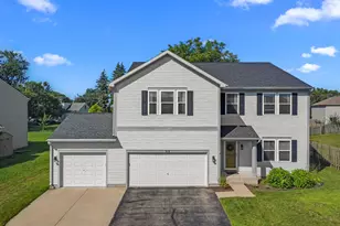 918 N Pheasant Way, Elkhorn, WI 53121 - Photo 6