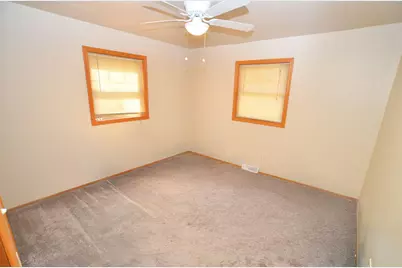 120  Felix St, Wales, WI 53183 - Photo 8