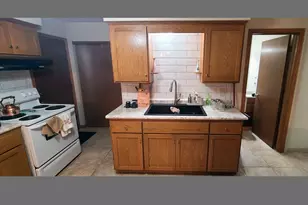 120 Felix St, Wales, WI 53183 - Photo 6