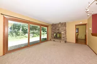 12810 W Meadow Ln, New Berlin, WI 53151 - Photo 4