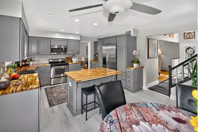 8755 N Pelham Pkwy, Bayside, WI 53217 - Photo 6