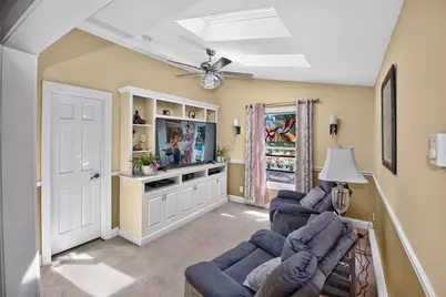 8755 N Pelham Pkwy, Bayside, WI 53217 - Photo 14