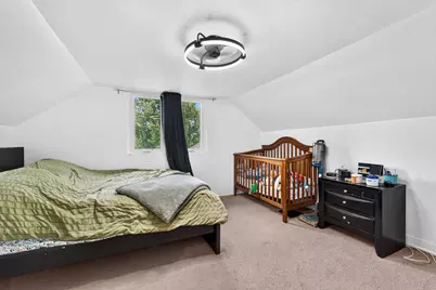2049 S 72nd St, West Allis, WI 53219 - Photo 12