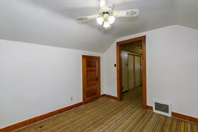 2209 S 63rd St, West Allis, WI 53219 - Photo 26